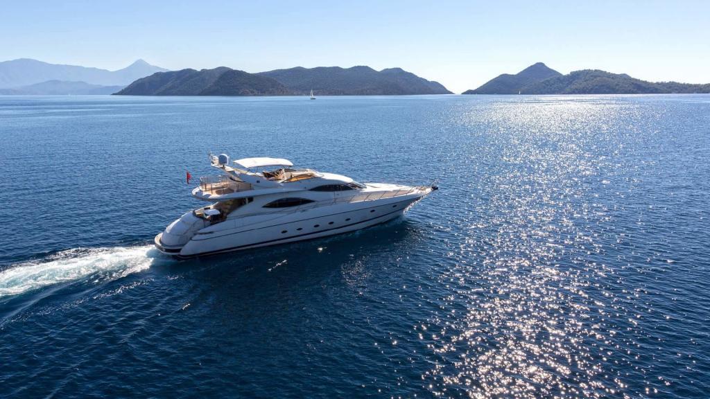 oceangogo-yacht-charter