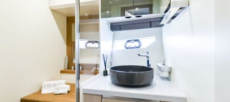 遊艇內部-主套廁