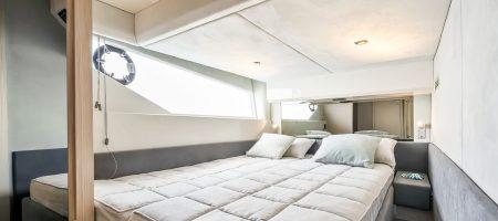 遊艇內部-主人房