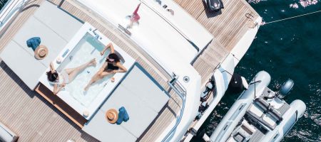 Yacht Bow - Flybridge