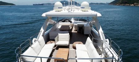 Yacht Bow - Flybridge