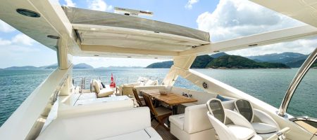 Yacht Bow - Flybridge