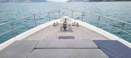 Yacht Bow - Leisure Area