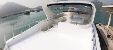 Yacht Bow - Flybridge