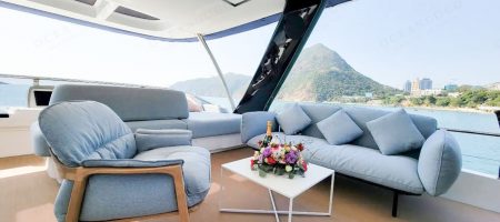 Yacht Bow - Flybridge