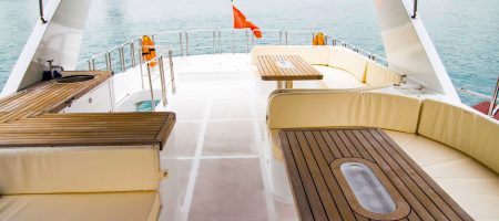 Yacht Bow - Flybridge