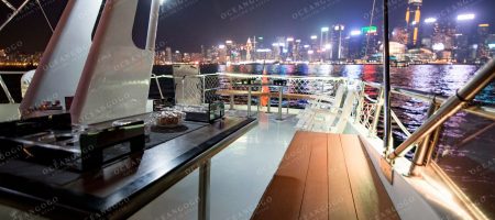 Yacht Bow - Flybridge