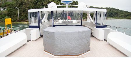Yacht Facilities Jacuzzi