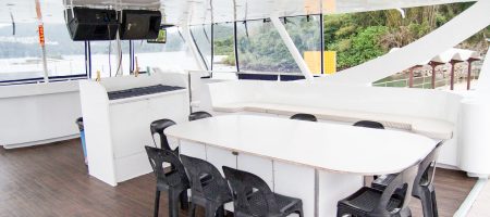 Yacht Bow - Flybridge