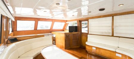 遊艇內部-主客廳